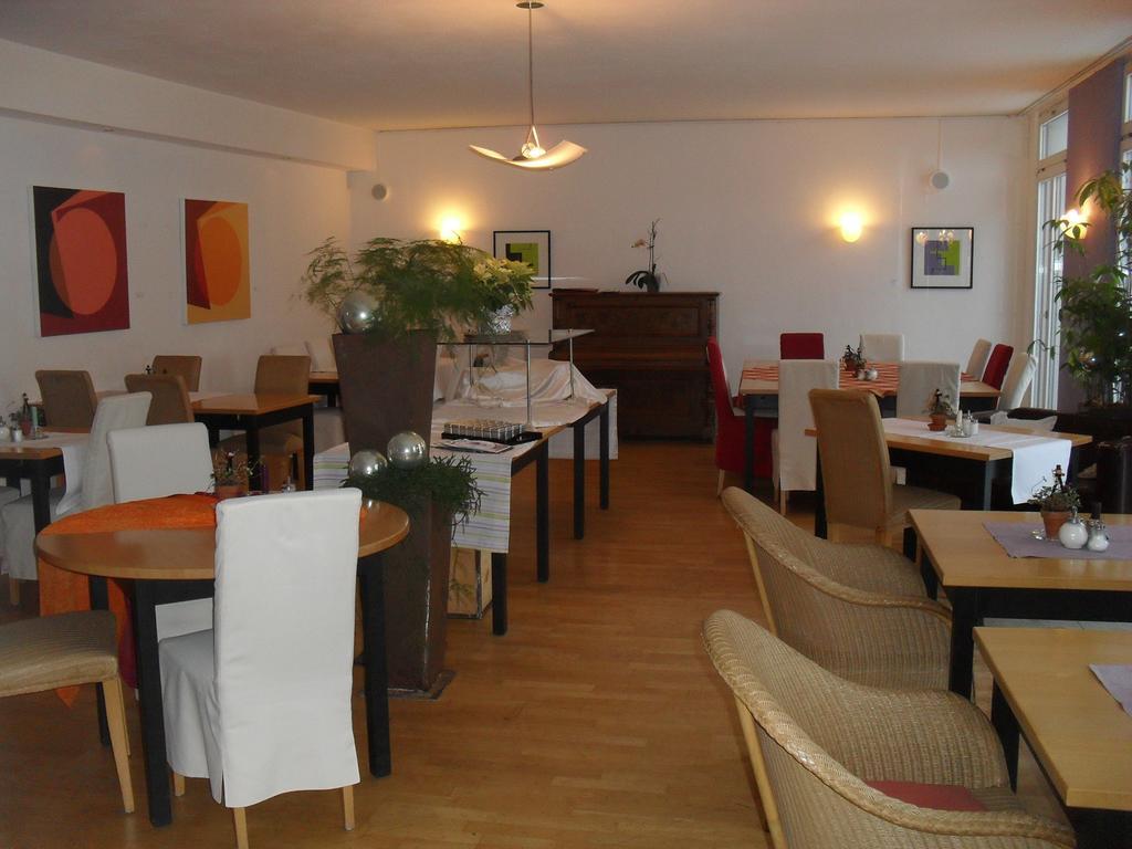 Hotel Am Fluss Neuburg an Der Donau Exterior foto